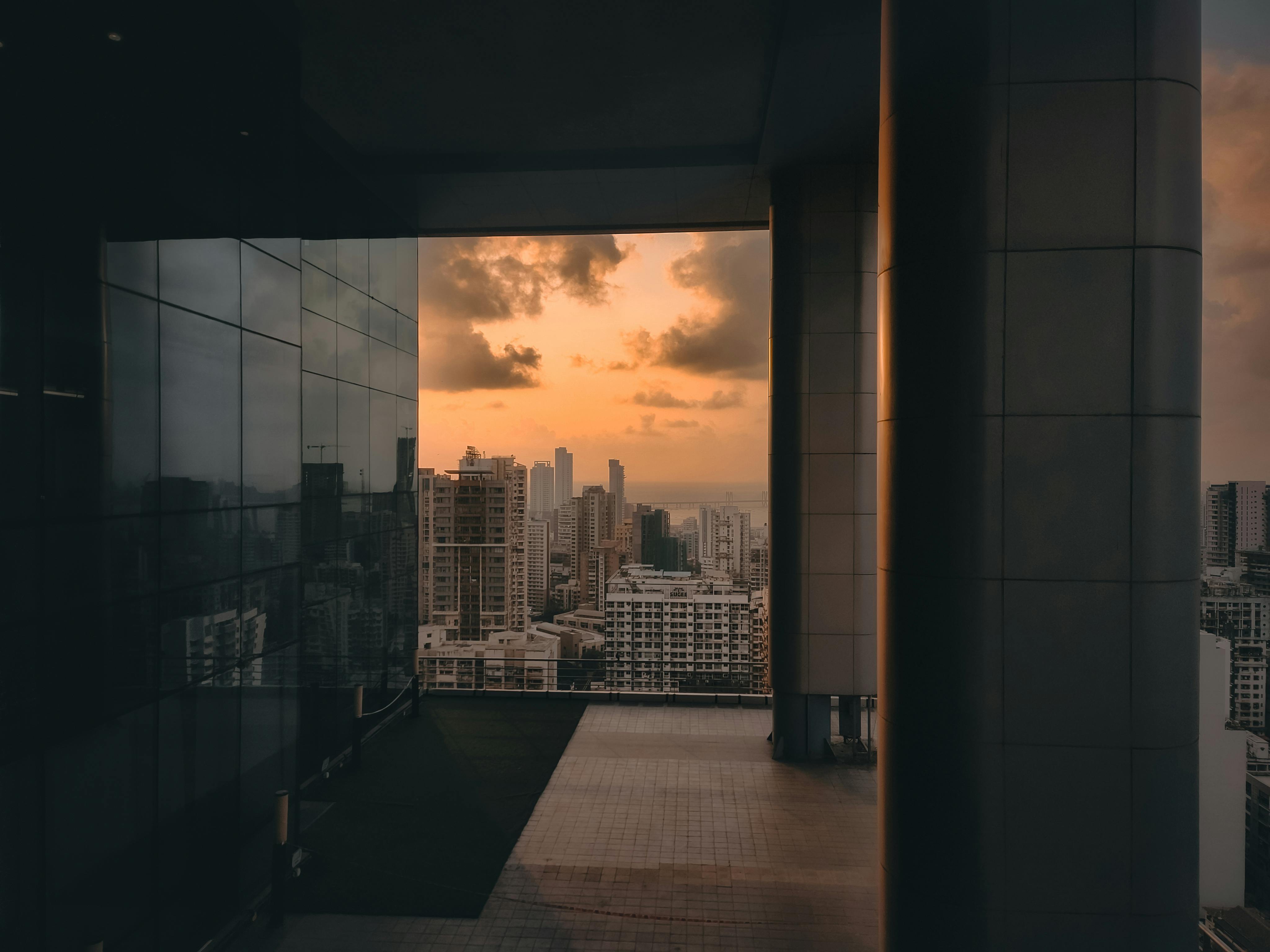 Mumbai Skyline - Luxury Real Estate